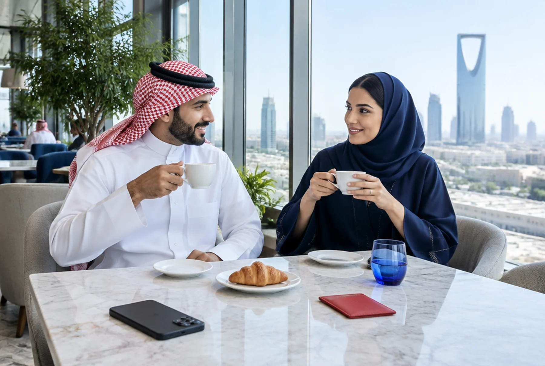لحظة يومية في مقهى سعودي